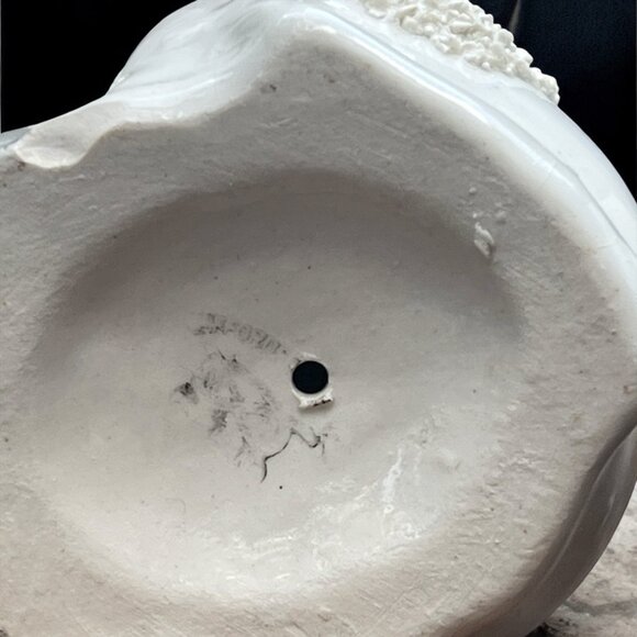 Pair Of Vintage Antique English  Staffordshire Poodle Dog Figurines 7 in - Picture 8 of 12